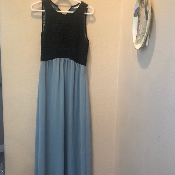 Diane Von Furstenberg Dresses & Skirts - Diane Von furstenberg maxi dress missing button